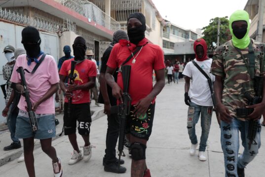 PUERTO PRINCIPE | Al menos 42 muertos a manos de pandillas en el este de Haití